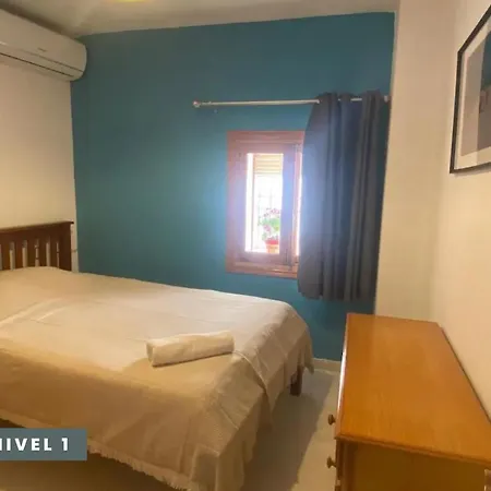 Pisos Baza, Tres Apartmentos En Baza Central Zewnętrze zdjęcie