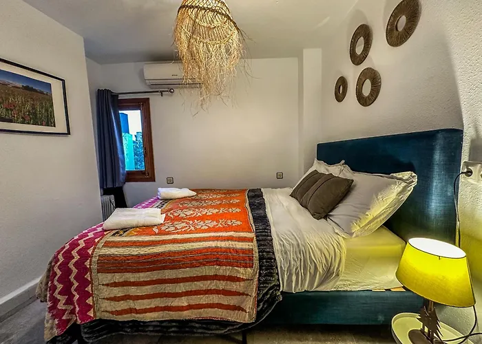 Pisos Baza, Tres Apartmentos En Baza Central