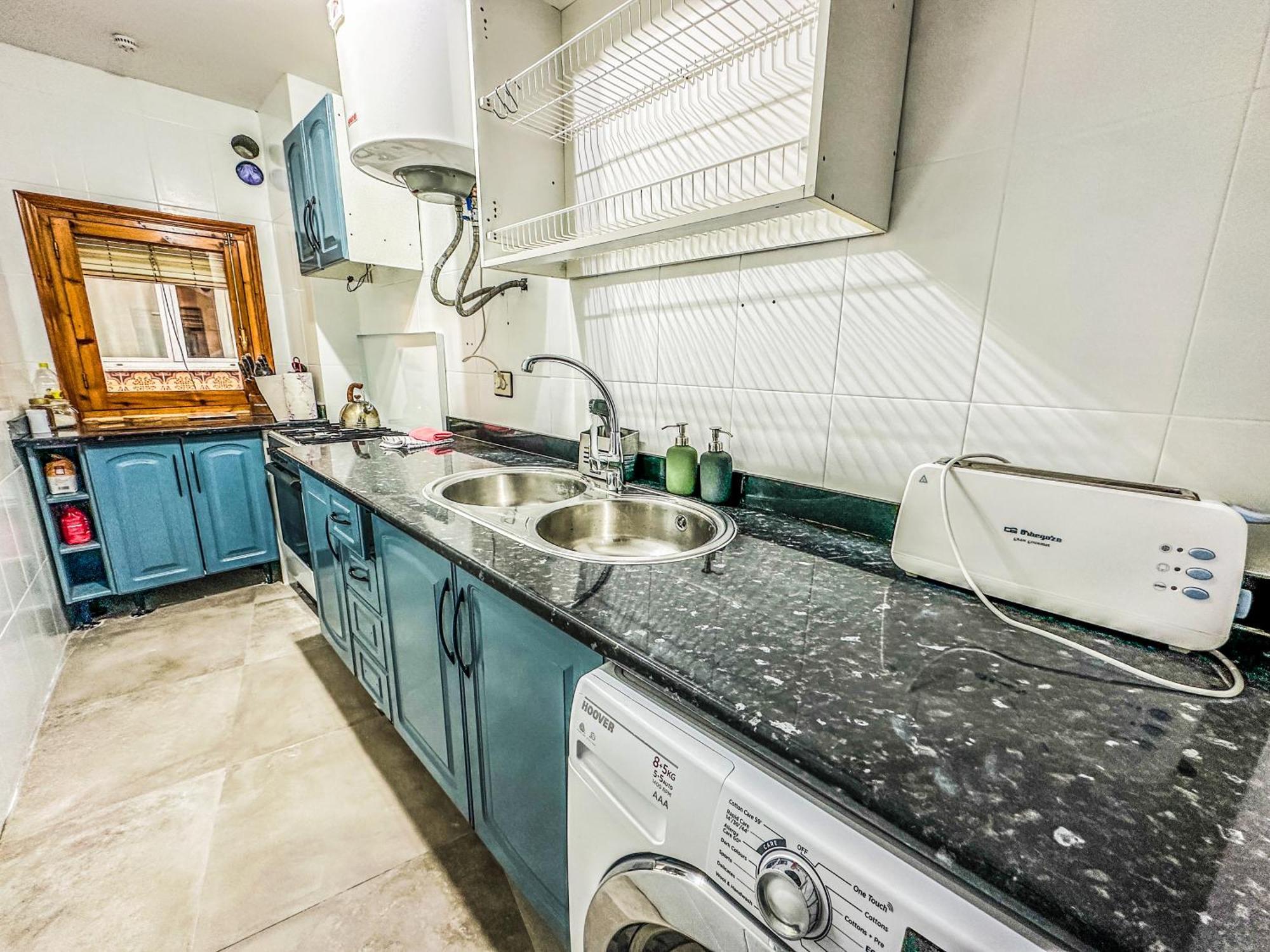 Pisos Baza, Tres Apartmentos En