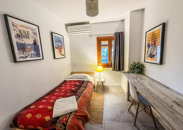 Pisos Baza, Tres Apartmentos En Baza Central
