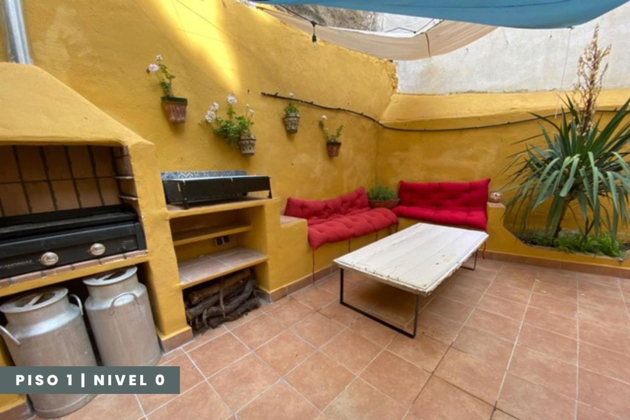 Pisos Baza, Tres Apartmentos En Apartment